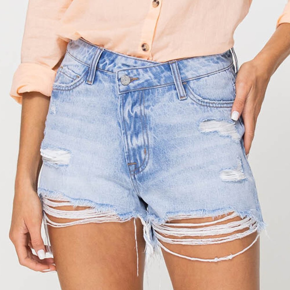 *NEW* Vervet by Flying Monkey Criss-Cross Waist Band High-Rise Shorts